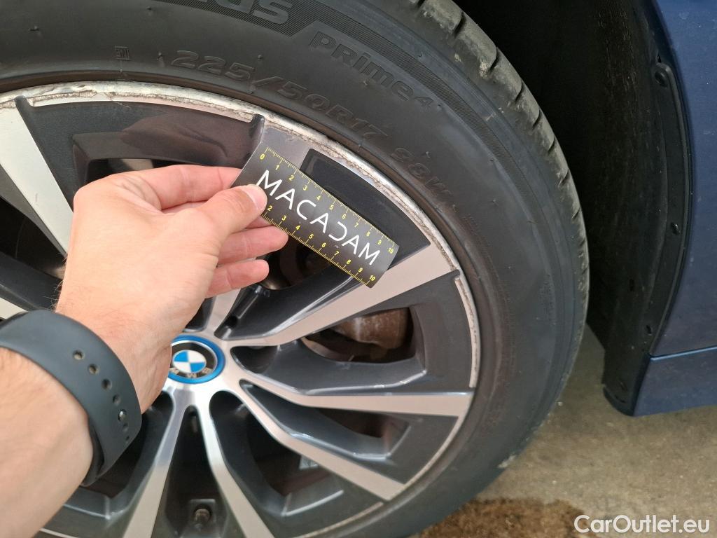  Bmw  Serie 3 BMW Série 3 Touring / 2019 / 5P / Break 320e 204ch Business Design BVA8 Hybride #15