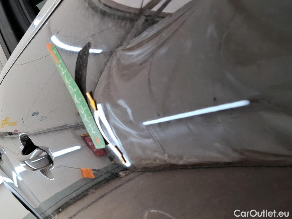  Citroen  C4 CITROEN  X / 2022 / 4P / Berline PureTech 130 S&S EAT8 Shine #11