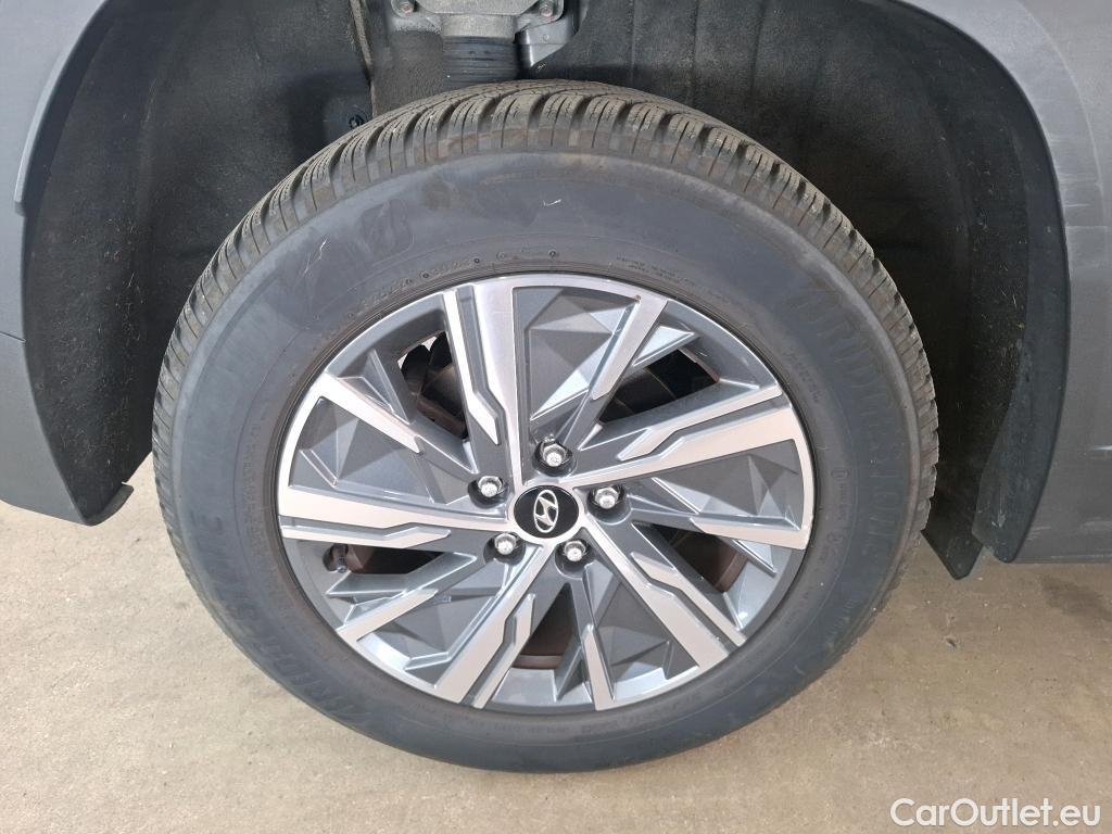 Hyundai  Tucson  Business Hybrid 2WD 1.6 T-GDI 230CV BVA6 E6d #24