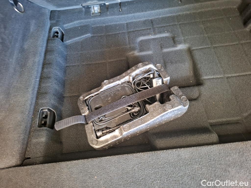  Bmw  Serie 3 BMW Série 3 Touring / 2022 / 5P / Break 318d 150ch Business Design BVA8 #18