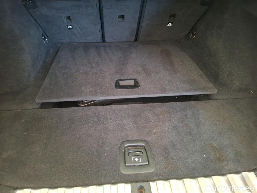  Bmw  Serie 3 BMW Série 3 Touring / 2022 / 5P / Break 318d 150ch Business Design BVA8 #17