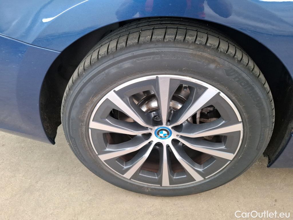  Bmw  Serie 3 BMW Série 3 Touring / 2019 / 5P / Break 320e 204ch Business Design BVA8 Hybride #41
