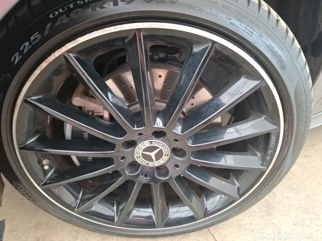  Mercedes  CLA-Klasse MERCEDES-BENZ CLA Coupe / 2019 / 4P / Coupé CLA 250 e AMG Line #15