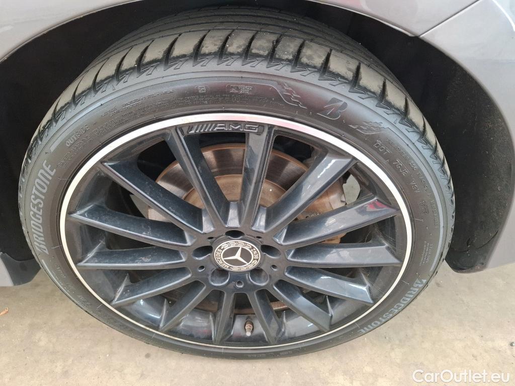 Mercedes  CLA-Klasse MERCEDES-BENZ CLA Coupe / 2019 / 4P / Coupé CLA 250 e AMG Line #3