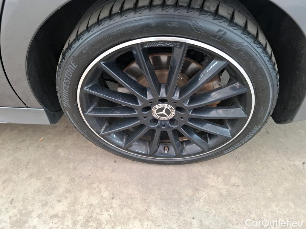  Mercedes  CLA-Klasse MERCEDES-BENZ CLA Coupe / 2019 / 4P / Coupé CLA 250 e AMG Line #19