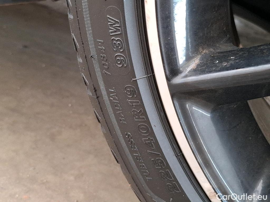  Mercedes  CLA-Klasse MERCEDES-BENZ CLA Coupe / 2019 / 4P / Coupé CLA 250 e AMG Line #7