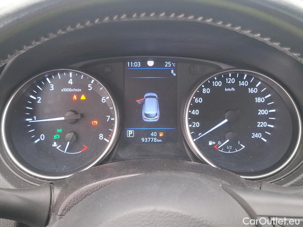  Nissan  Qashqai NISSAN  / 2017 / 5P / Crossover 1.3 DIG-T 160 DCT Tekna #41