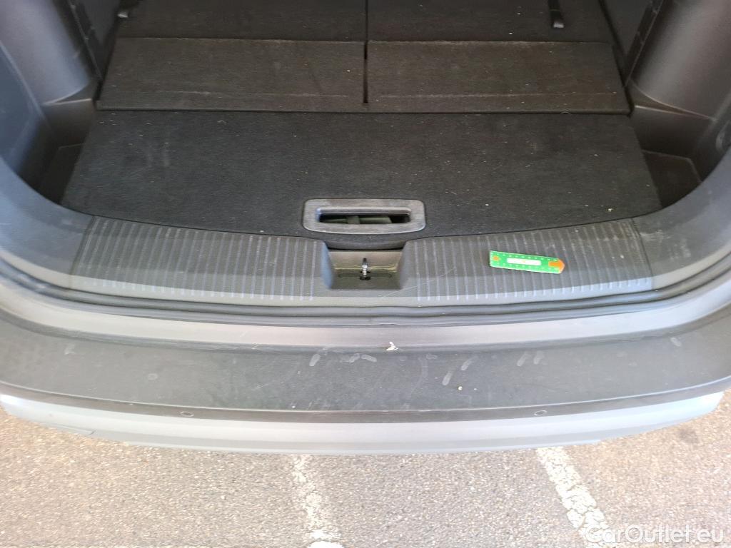 Nissan  X-Trail NISSAN  / 2022 / 5P / Crossover e-4orce 213 N-Connecta 7 places BVA #44