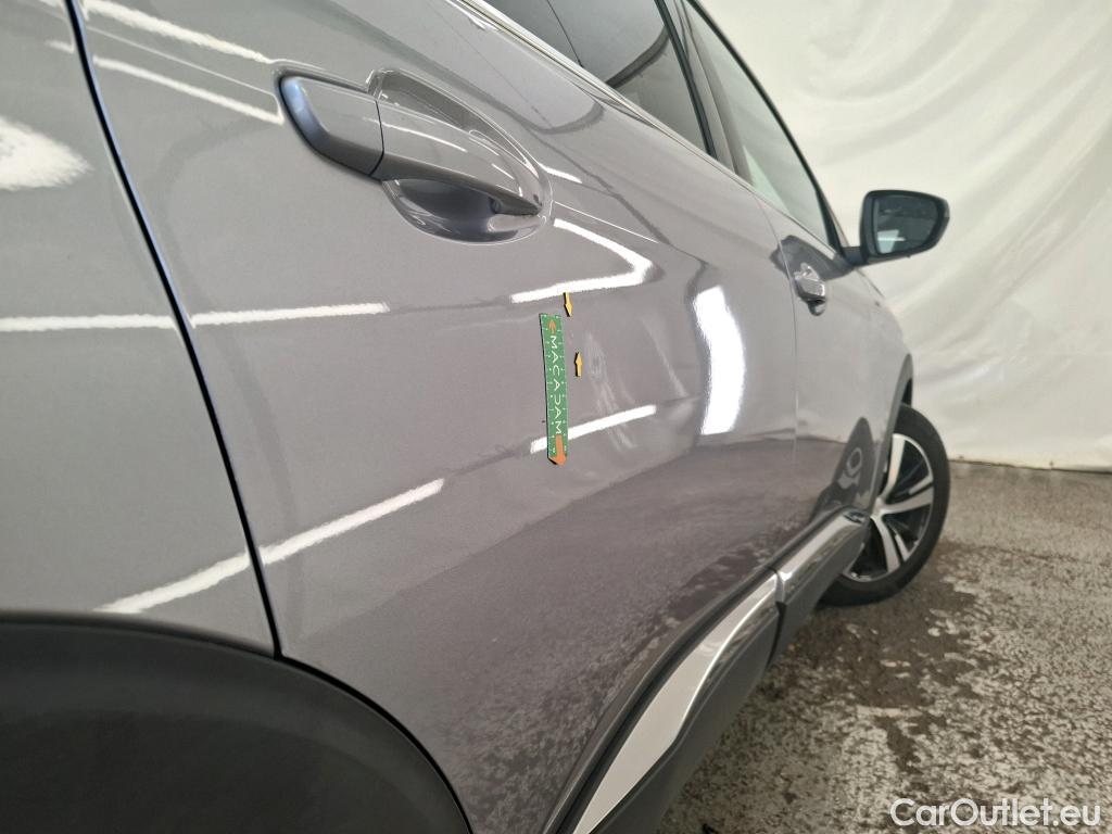  Peugeot  5008  GT 1.5 HDi 130CV BVA8 7 Sieges E6d #9