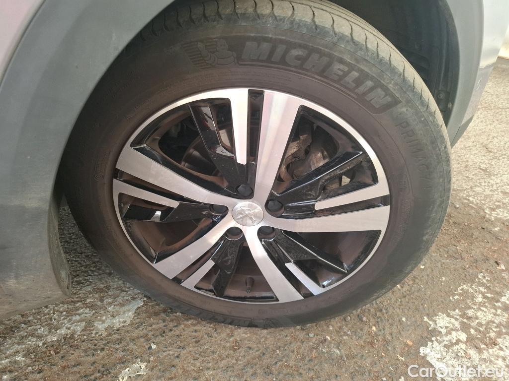 Peugeot  5008  GT 1.5 HDi 130CV BVA8 7 Sieges E6d #2