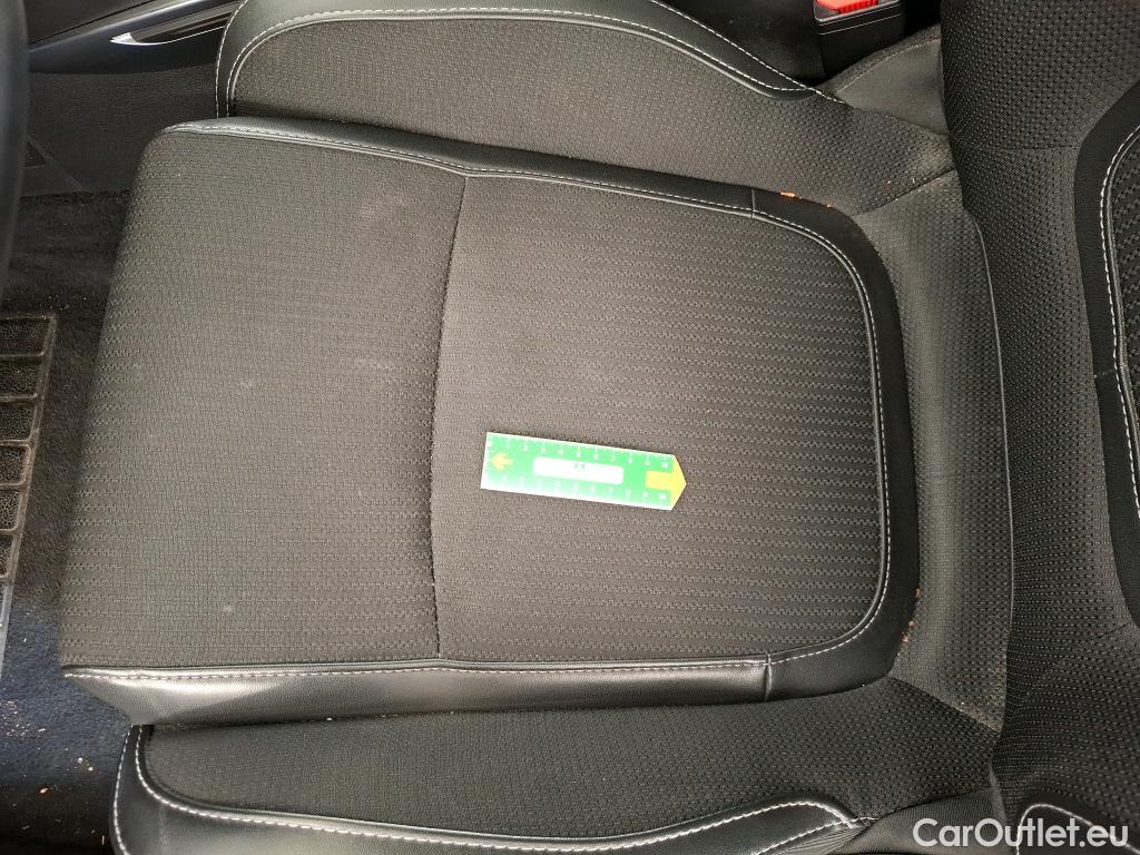  Renault  Megane  IV Berline 5 ptes. Techno 1.5 dCi 115CV BVA7 E6d #50