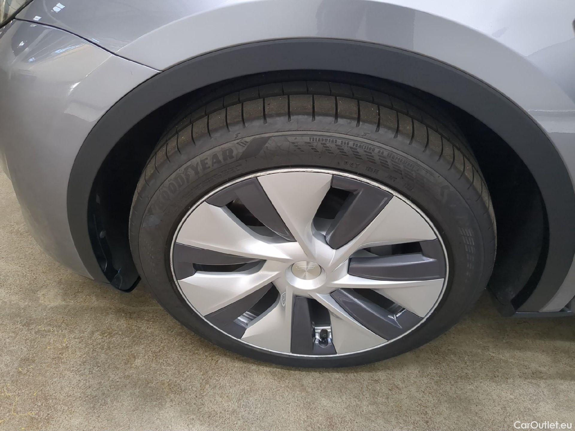  Tesla  Model Y TESLA  / 2020 / 5P / SUV Grande Autonomie Dual-Motor AWD #9