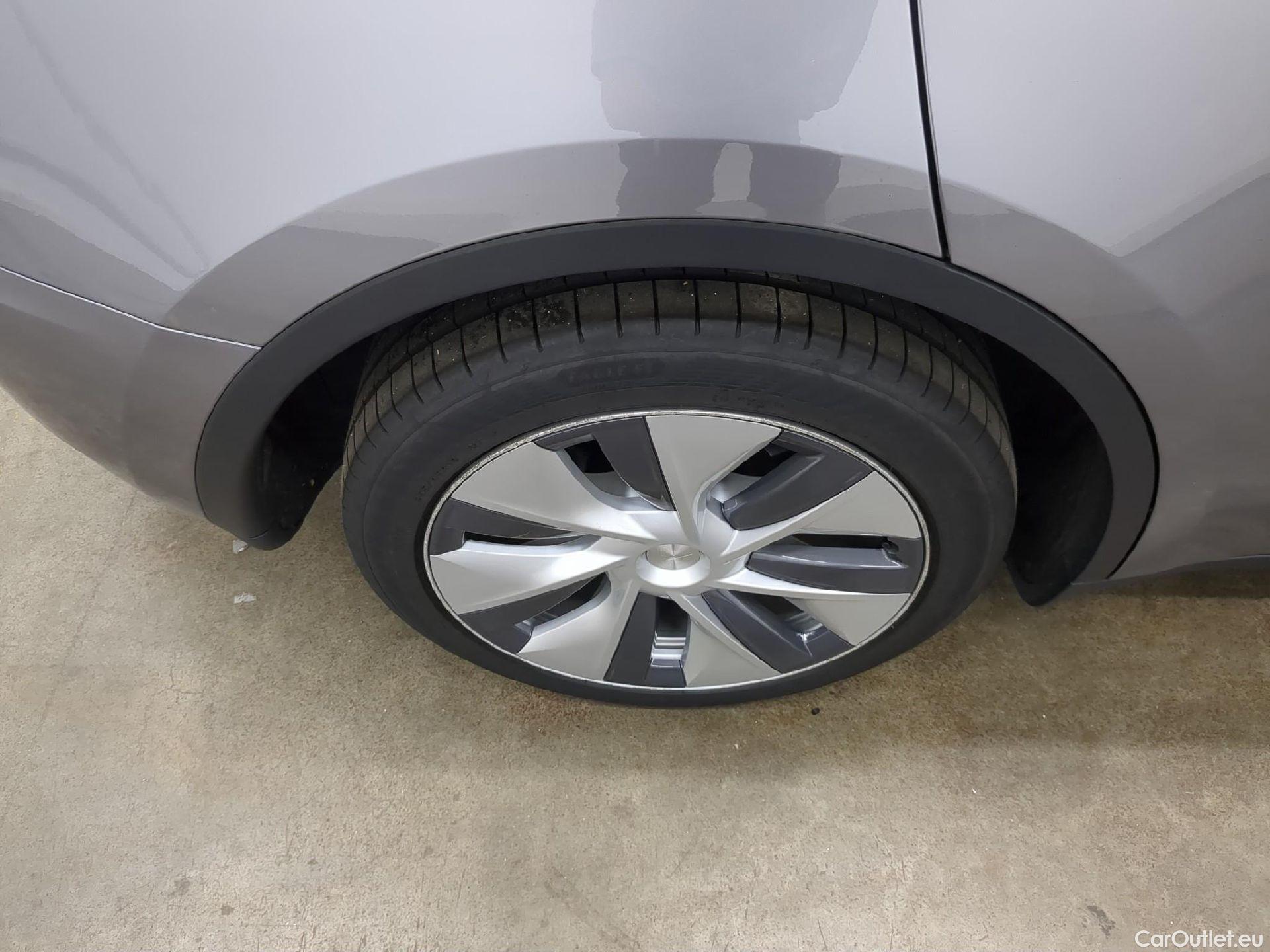  Tesla  Model Y TESLA  / 2020 / 5P / SUV Grande Autonomie Dual-Motor AWD #1