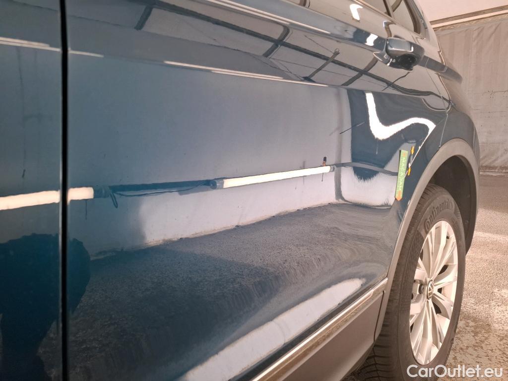  Volkswagen  Tiguan VOLKSWAGEN  / 2020 / 5P / SUV 1.4 eHybrid 245 DSG6 Life Business #11
