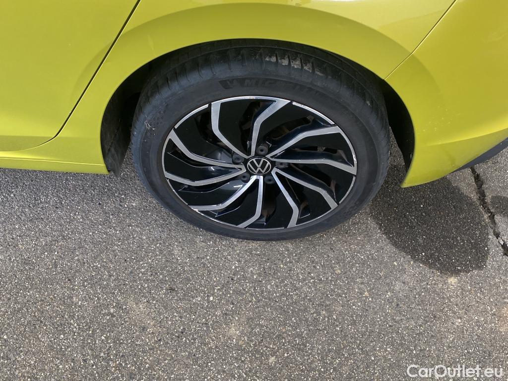  Volkswagen  Golf  VOLKSWAGEN / 2020 / 5P / Berline 2.0 TDI SCR 115 DSG7 Life #24