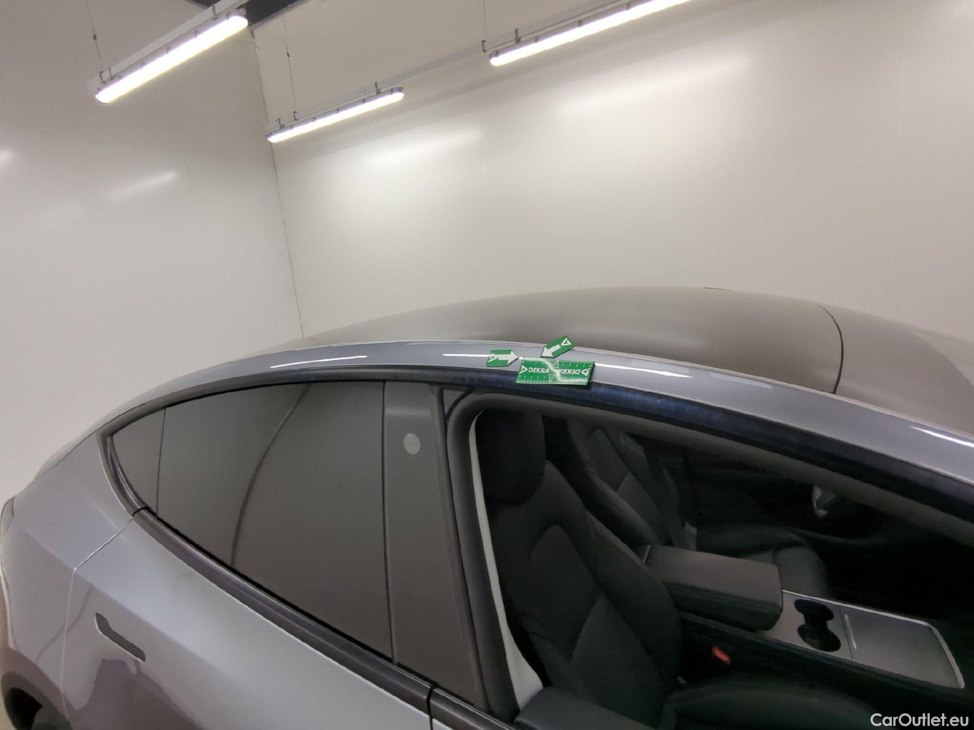  Tesla  Model Y TESLA  / 2020 / 5P / SUV Grande Autonomie Dual-Motor AWD #38