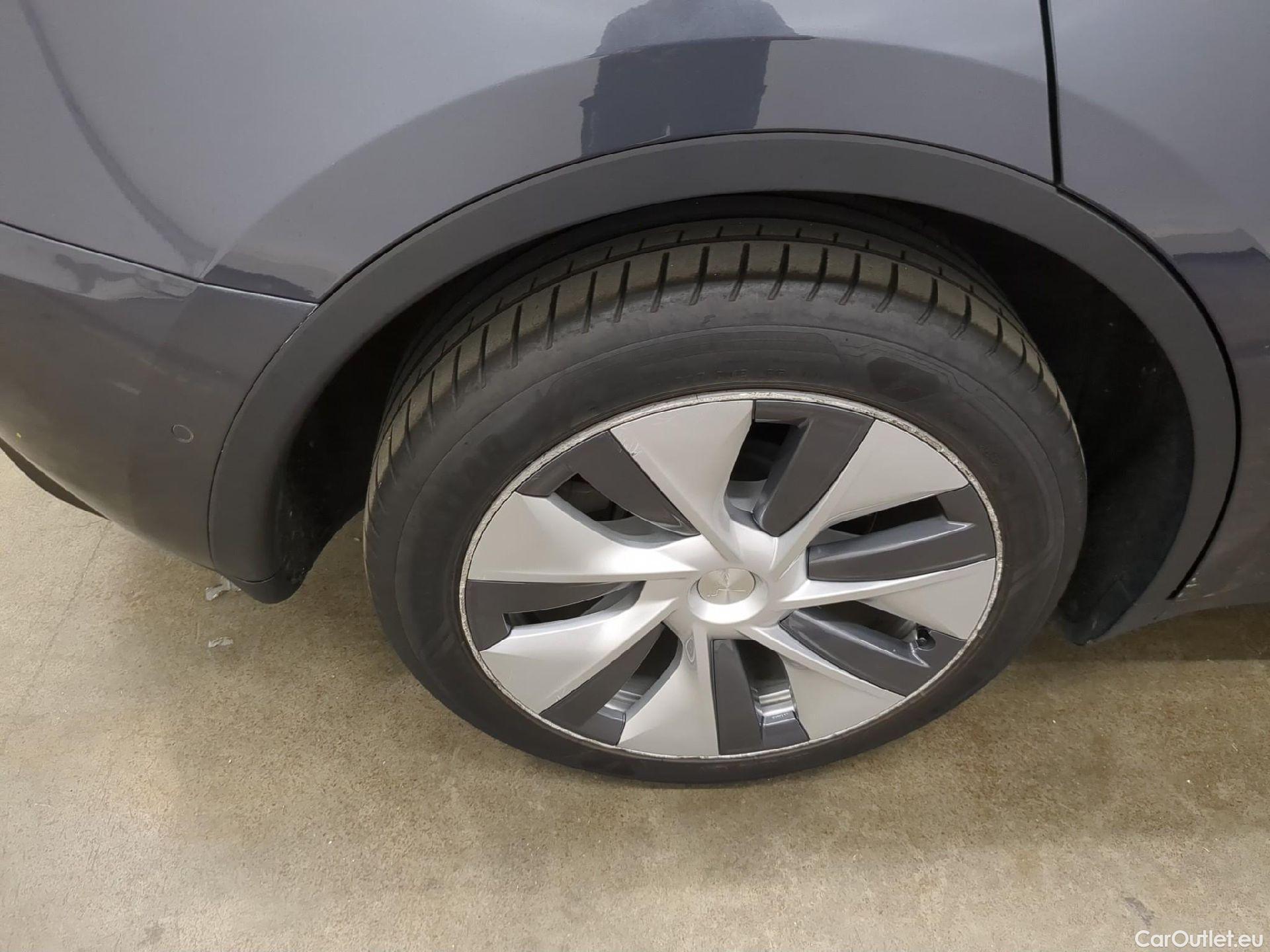  Tesla  Model Y TESLA  / 2020 / 5P / SUV Grand Autonomie Dual Motor AWD #8
