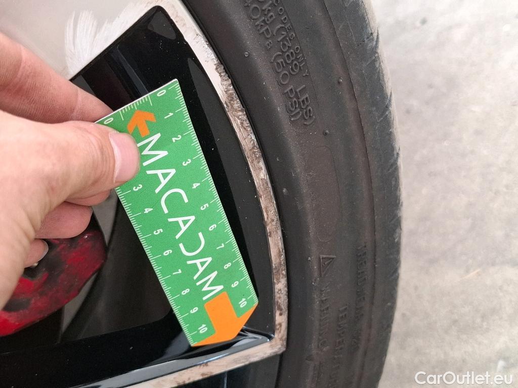  Volkswagen  Golf  VOLKSWAGEN / 2020 / 5P / Berline 1.4 eHybrid OPF 245 DSG6 GTE #23