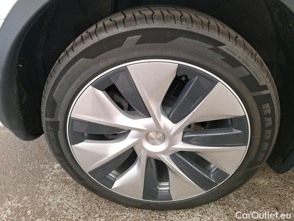  Tesla  Model Y TESLA  / 2020 / 5P / SUV Long Range Dual Motor AWD #9