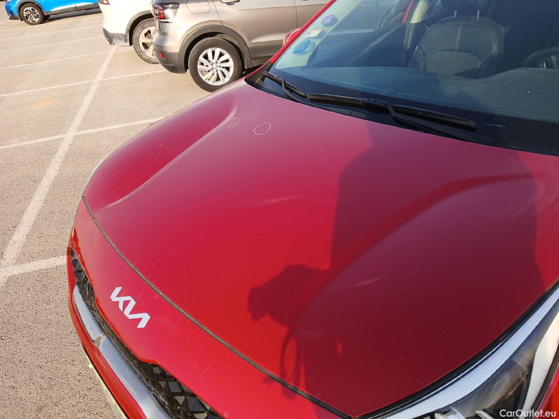  KIA  Niro KIA  / 2019 / 5P / crossover 1.6 GDi HEV 104kW (141CV) Drive #22