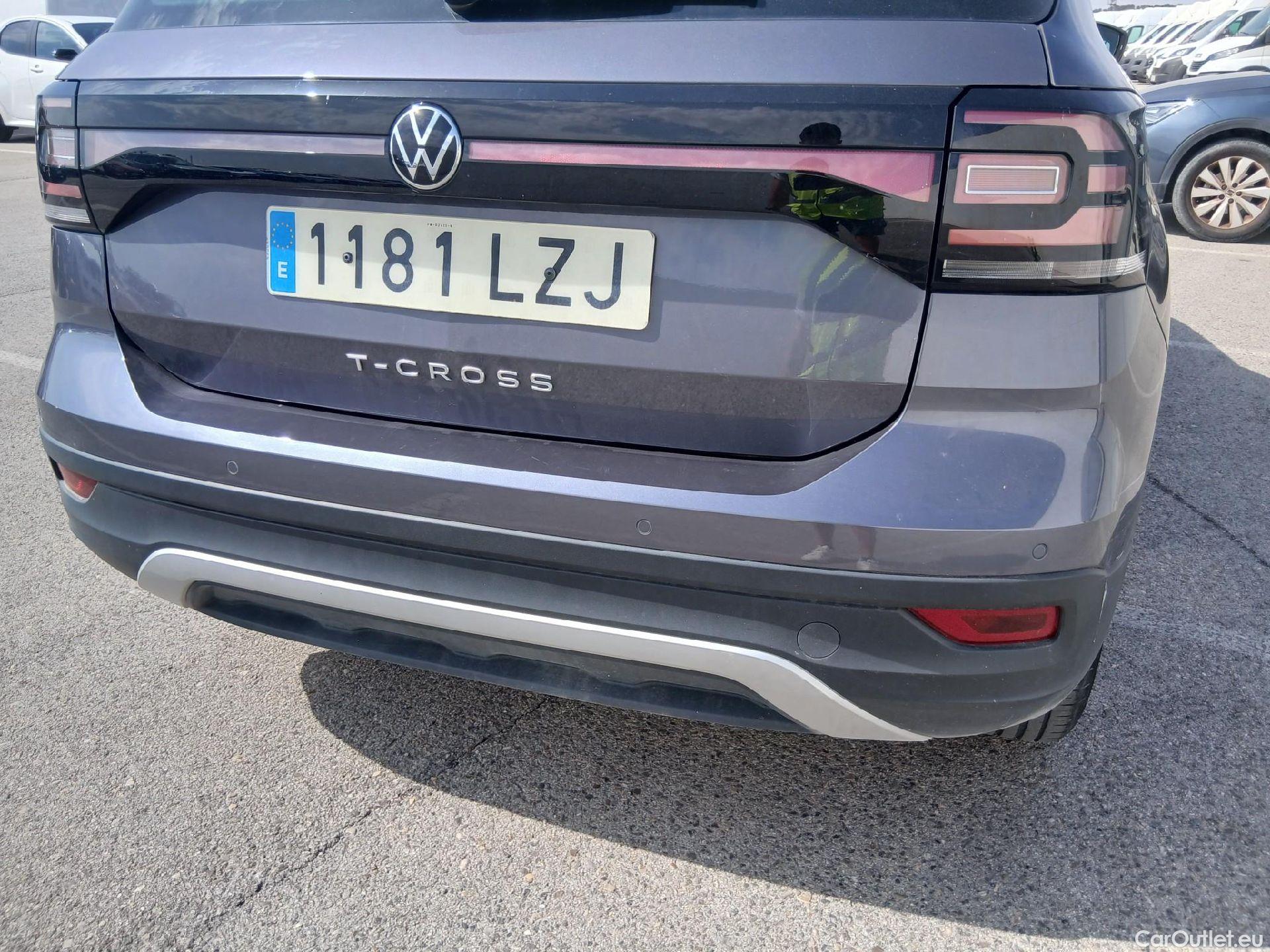  Volkswagen  T-CROSS VOLKSWAGEN  / 2018 / 5P / todoterreno Advance 1.0 TSI 70kW (95CV) (AC2) #18