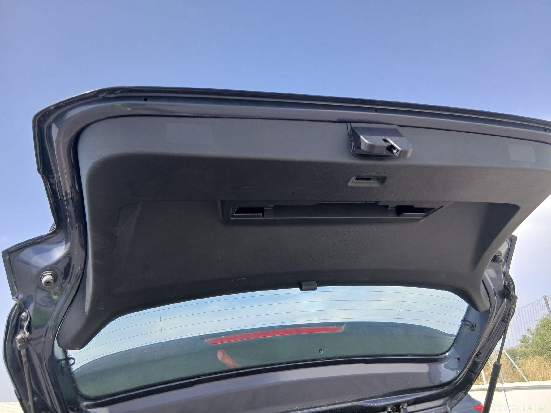  Volkswagen  T-CROSS VOLKSWAGEN  / 2018 / 5P / todoterreno Advance 1.0 TSI 70kW (95CV) (AC2) #22