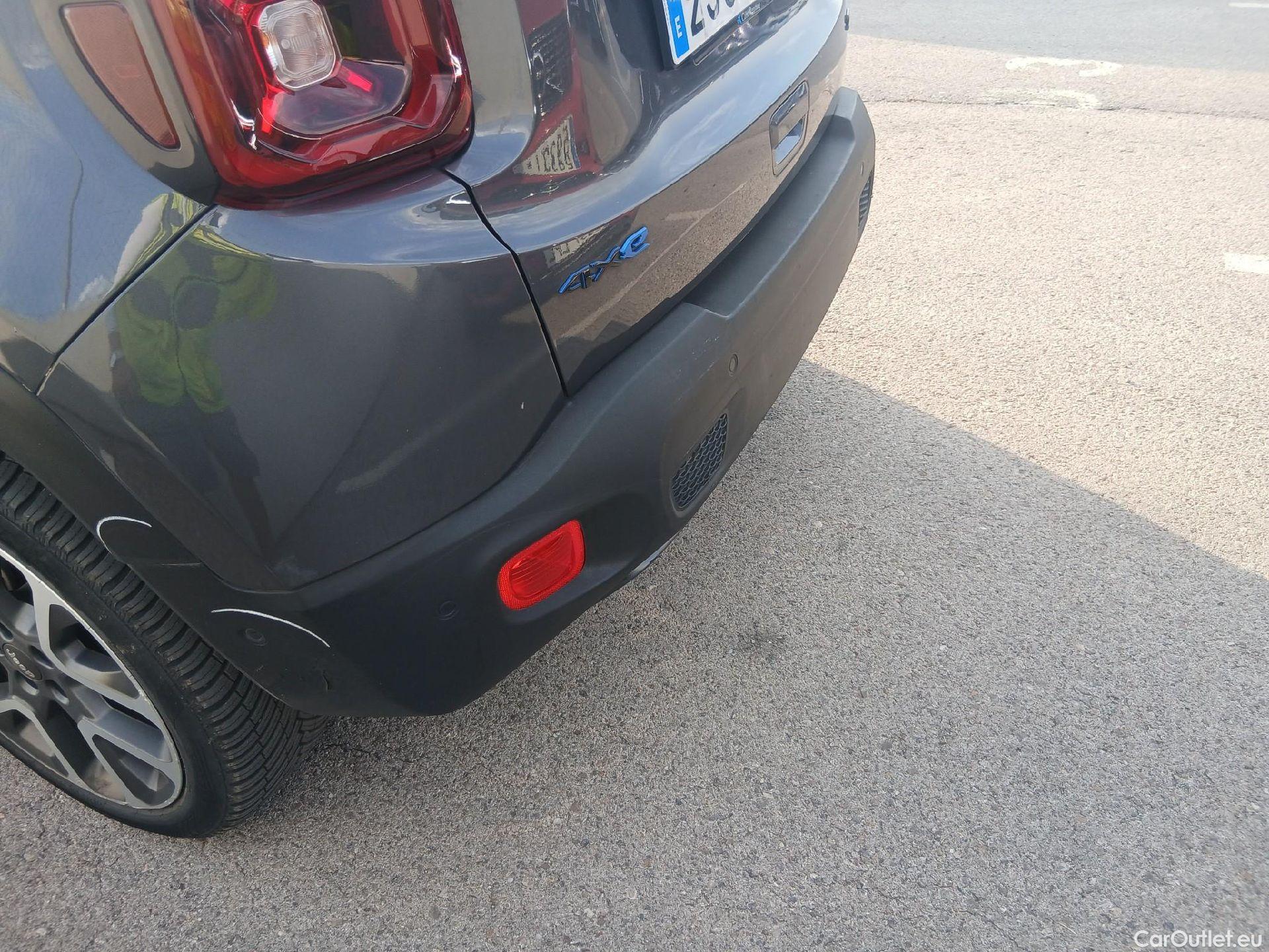  Jeep  Patriot JEEP Renegade / 2014 / 5P / todoterreno S 1.3 PHEV 177kW (240CV) AT AWD (AC) #16