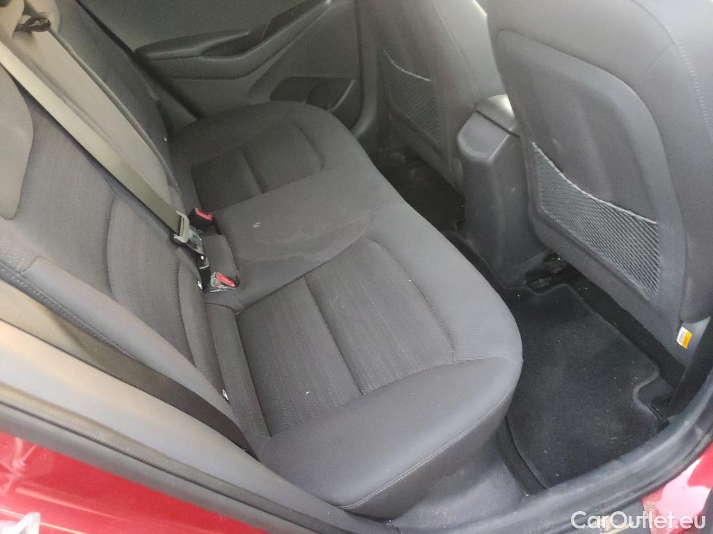  Hyundai   Ioniq HYUNDAI / 2016 / 5P / berlina con portón 1.6 GDI HEV Klass DCT #1
