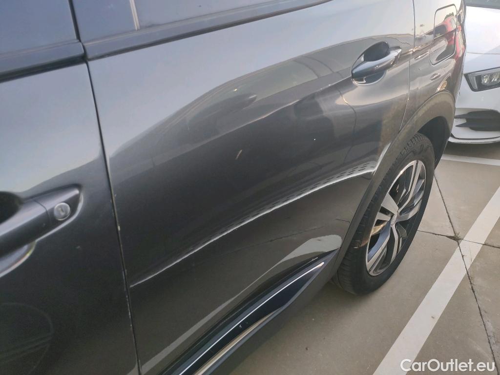  Peugeot  3008 PEUGEOT  Hybrid / 2020 / 5P / todoterreno 225 e-EAT8 Allure #20