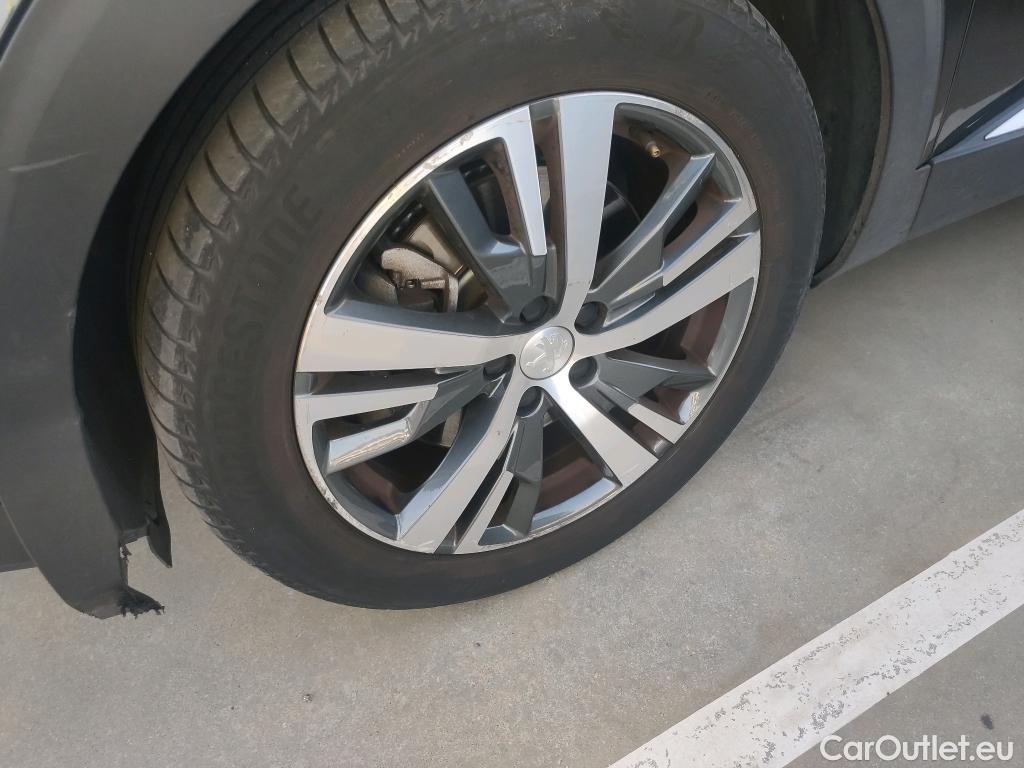  Peugeot  3008 PEUGEOT  Hybrid / 2020 / 5P / todoterreno 225 e-EAT8 Allure #5