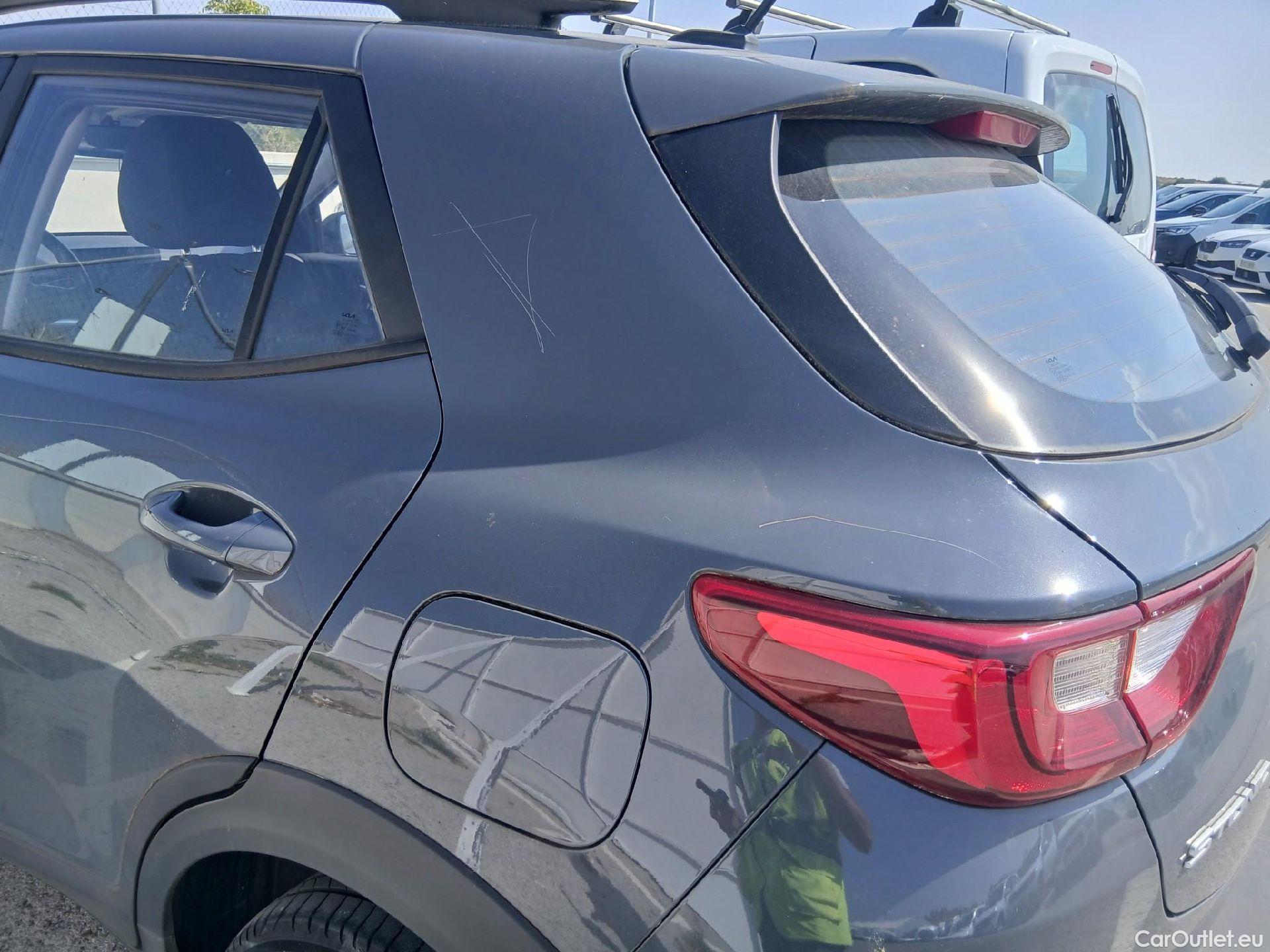  KIA  STONIC KIA  / 2017 / 5P / todoterreno 1.2 DPi 62kW (84CV) Concept #33
