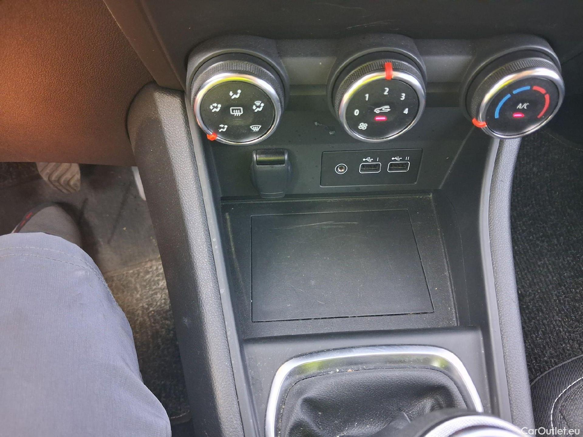  Renault  Captur RENAULT  / 2020 / 5P / todoterreno equilibre TCe 67kW (90CV) #1