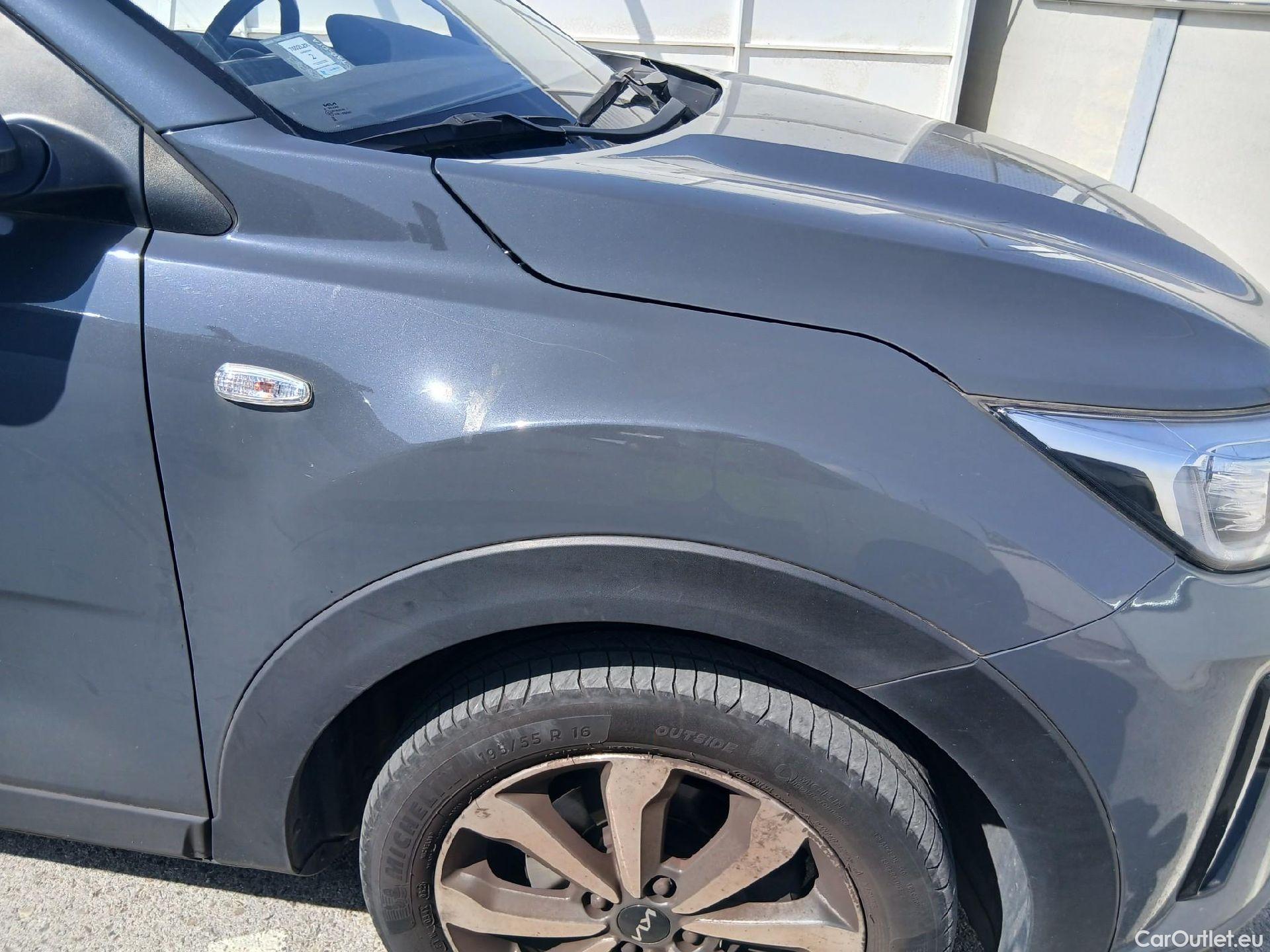  KIA  STONIC KIA  / 2017 / 5P / todoterreno 1.2 DPi 62kW (84CV) Concept #54