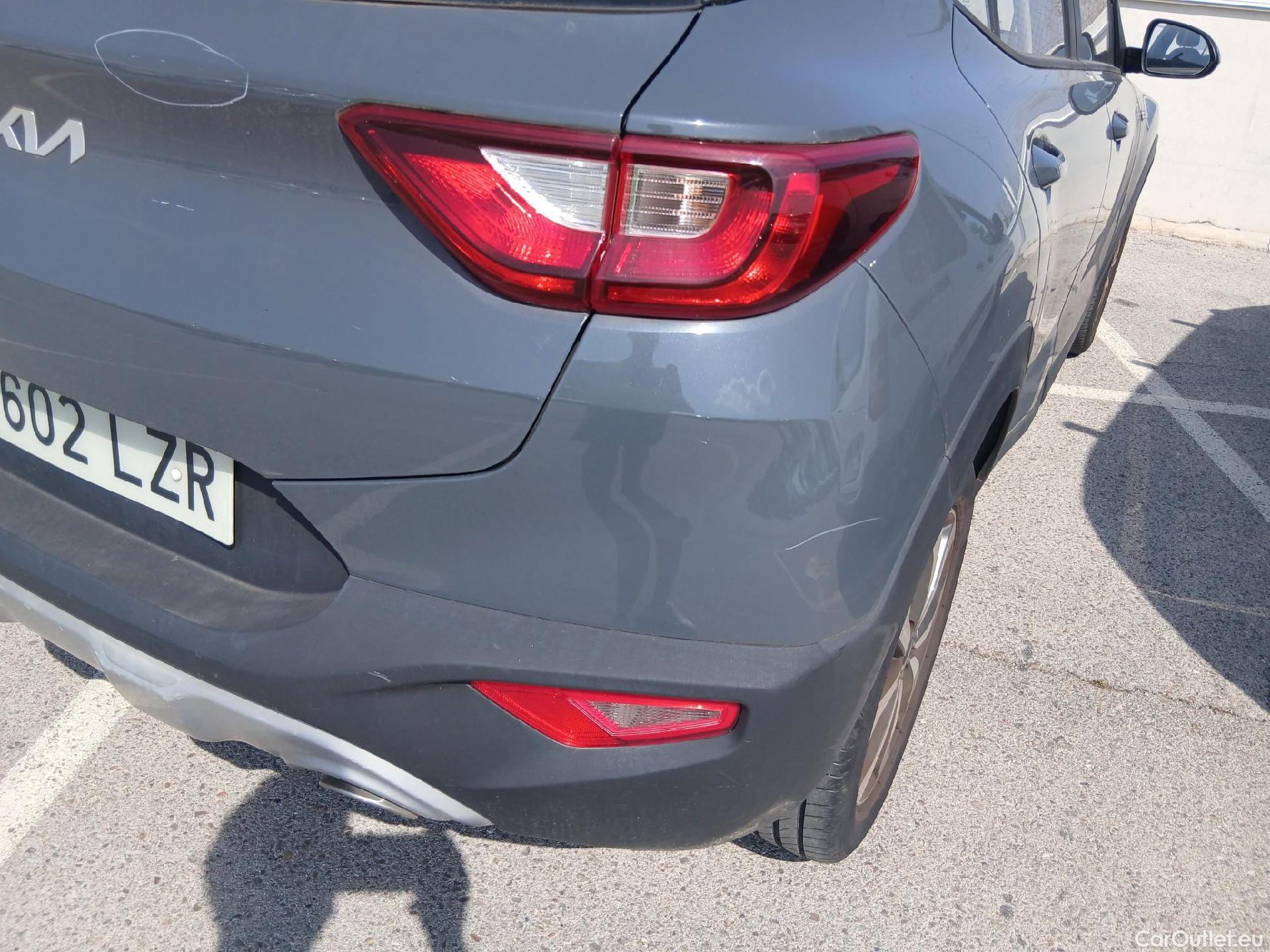  KIA  STONIC KIA  / 2017 / 5P / todoterreno 1.2 DPi 62kW (84CV) Concept #41