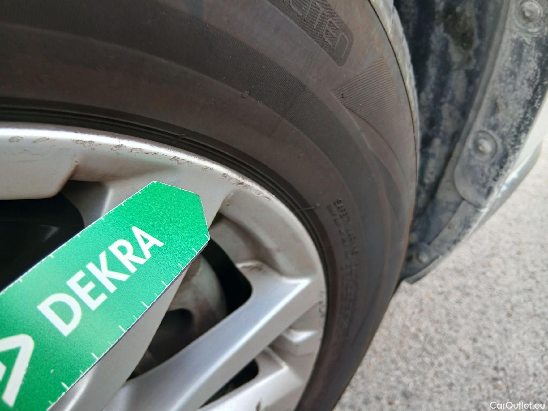  Nissan  X-Trail NISSAN  / 2017 / 5P / crossover 5P dCi 110 kW (150 CV) E6D ACENTA #47