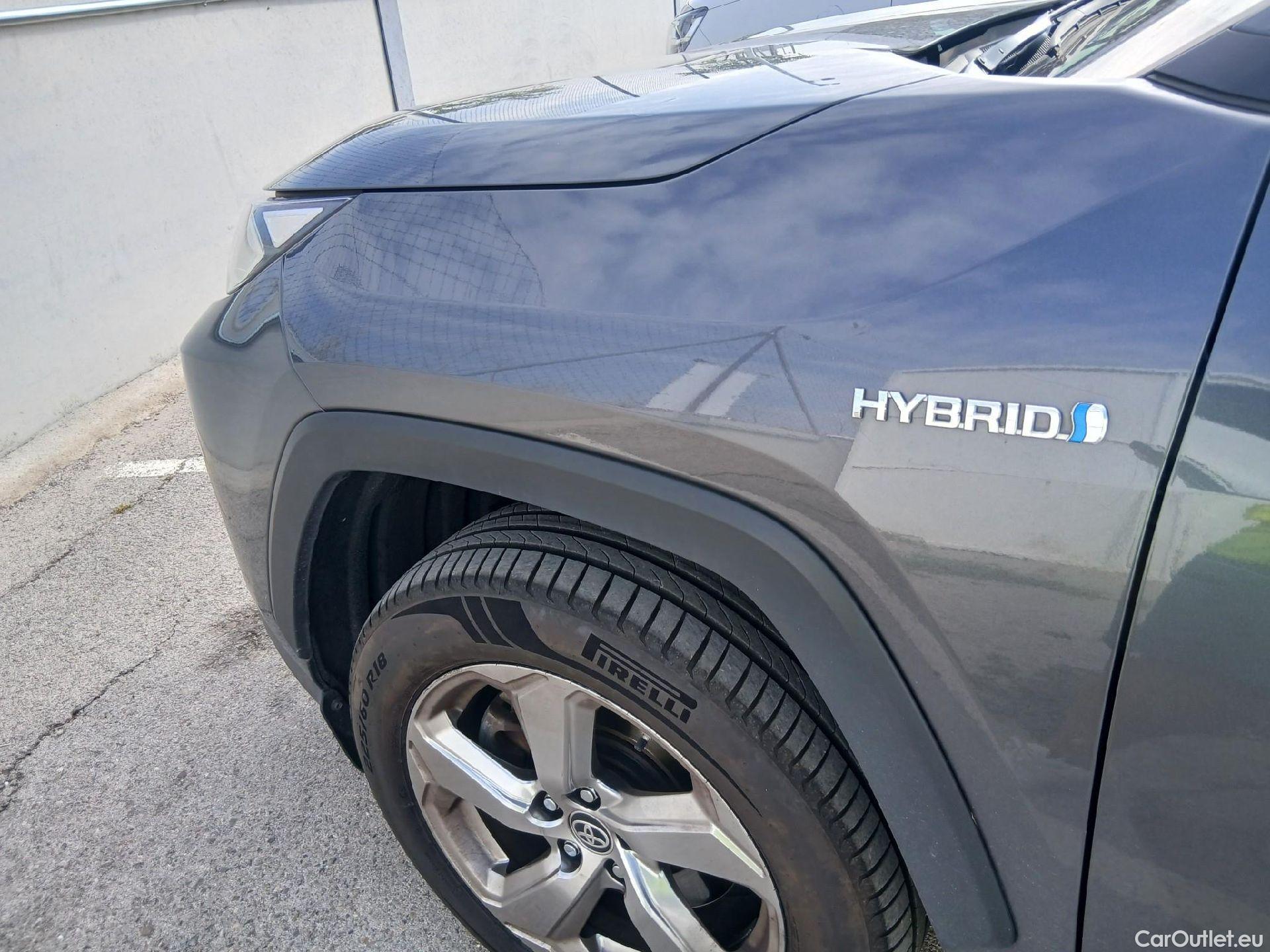  Toyota  RAV4 TOYOTA  / 2018 / 5P / todoterreno 2.5l 220H Advance Plus #12