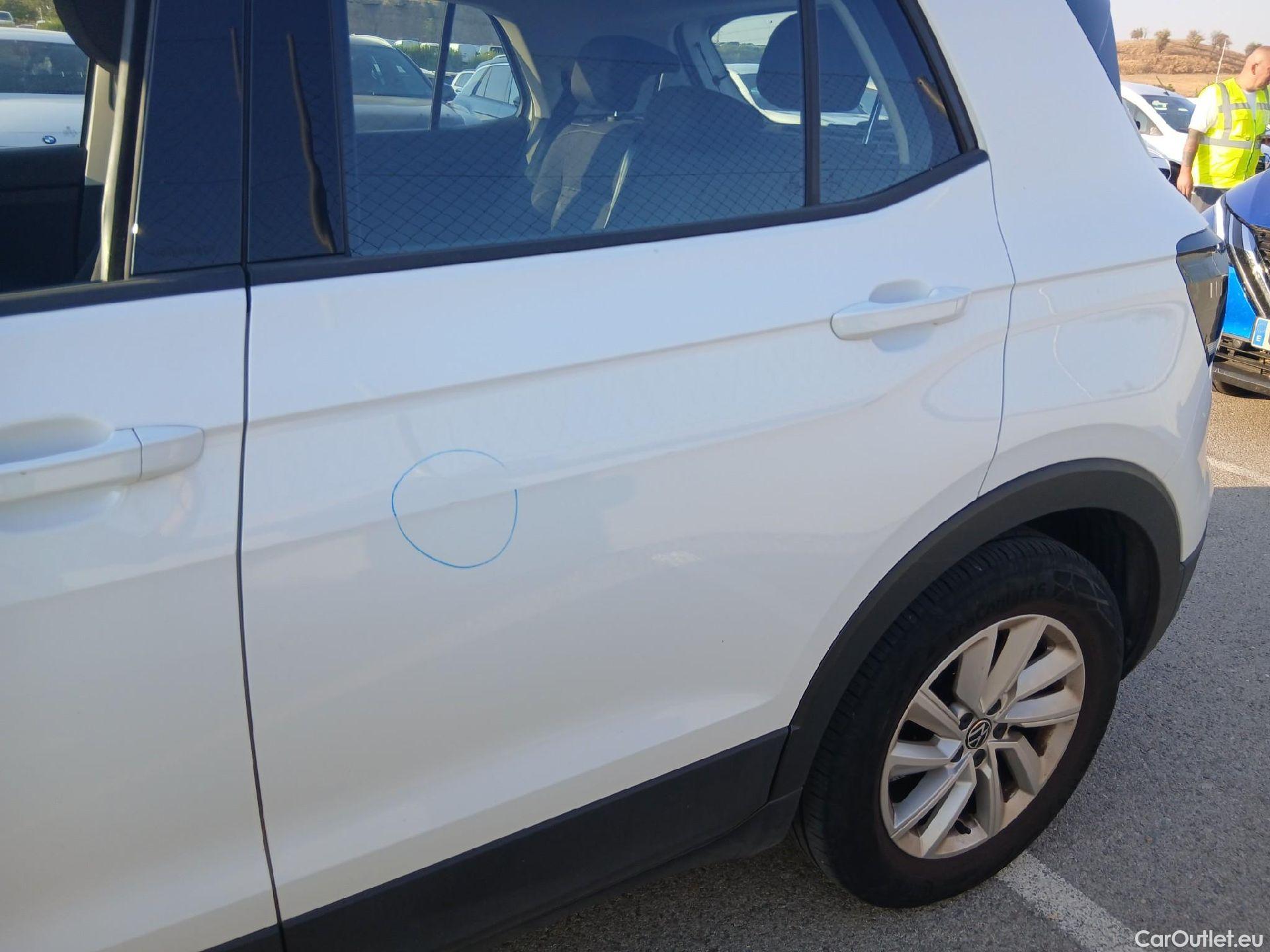  Volkswagen  T-CROSS VOLKSWAGEN  / 2018 / 5P / todoterreno Advance 1.0 TSI 81kW (110CV) DSG (AC3) #16
