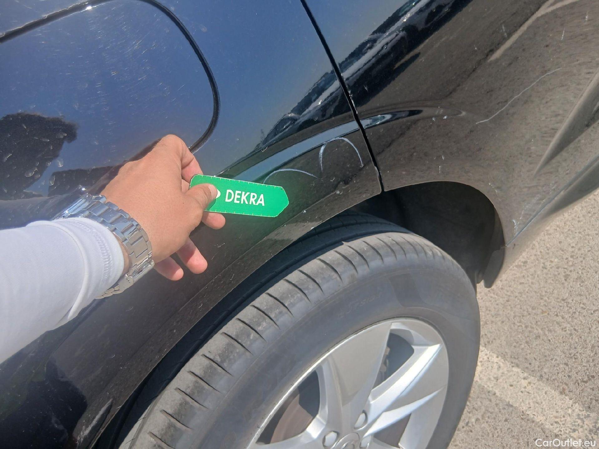  Volvo  XC60 VOLVO  / 2017 / 5P / todoterreno 2.0 B4 D Core Auto #19