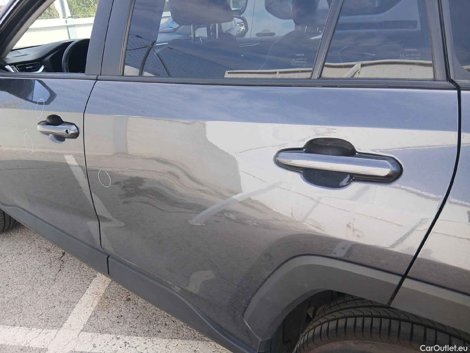  Toyota  RAV4 TOYOTA  / 2018 / 5P / todoterreno 2.5l 220H Advance Plus #20