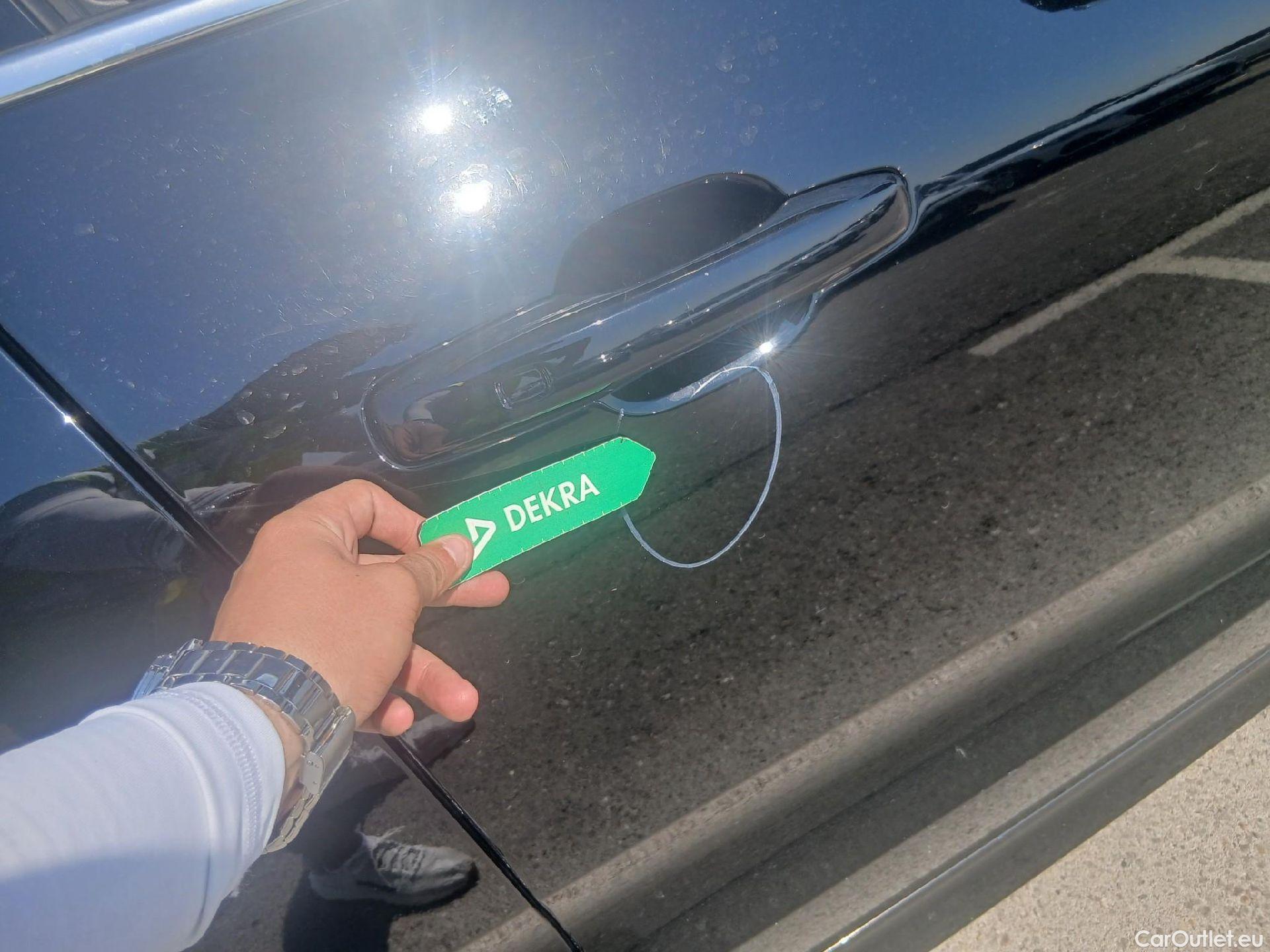  Volvo  XC60 VOLVO  / 2017 / 5P / todoterreno 2.0 B4 D Core Auto #24