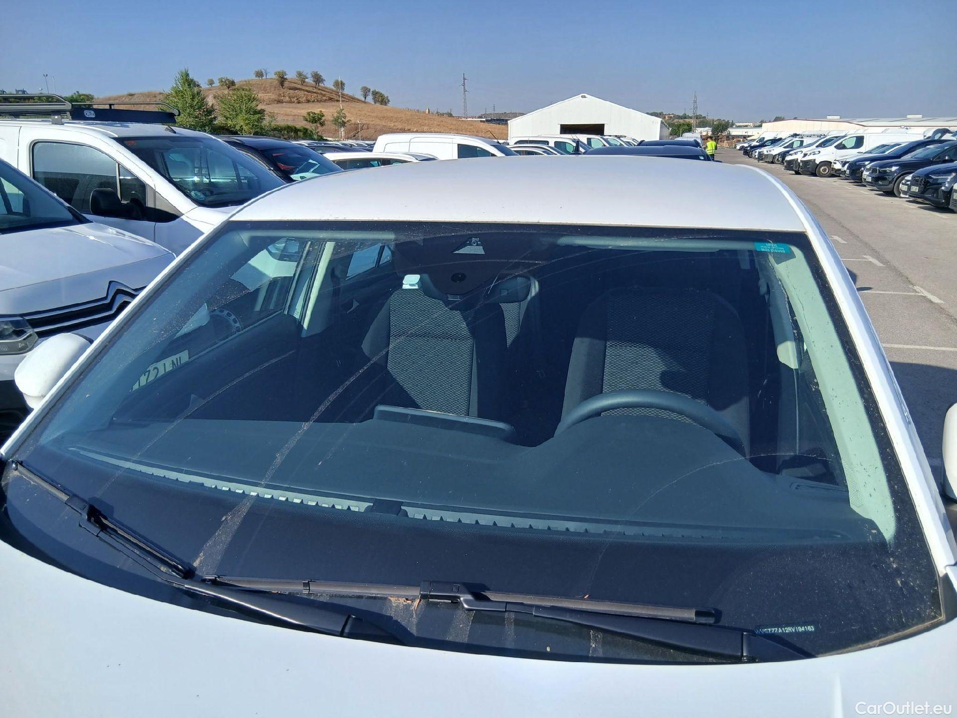  Volkswagen  T-ROC  2.0 TDI 115CV MT6 6E #1