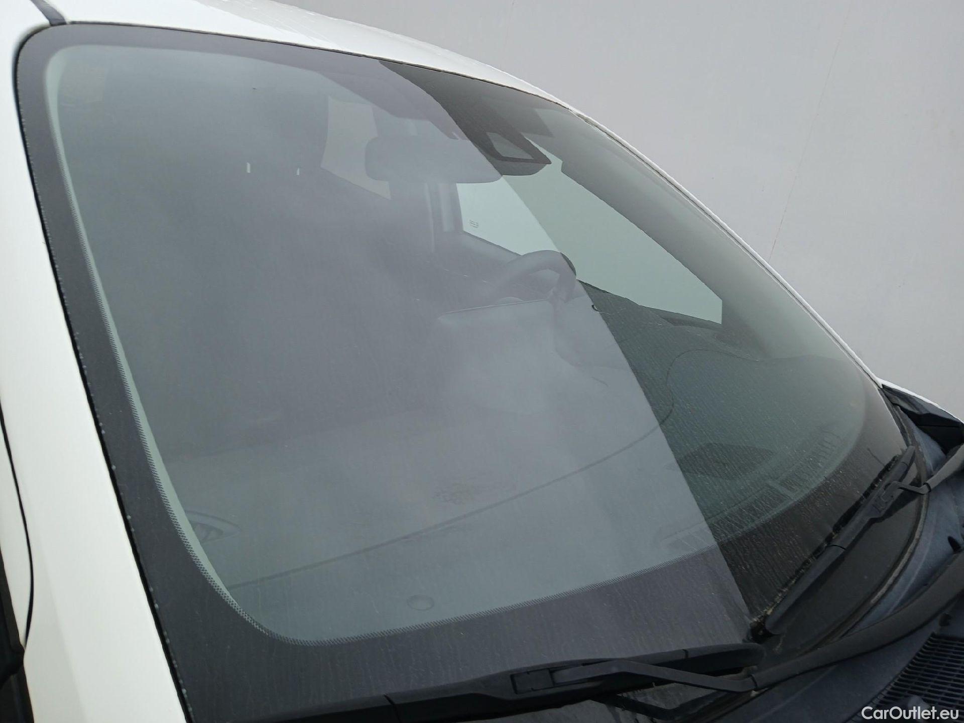  Toyota  Yaris TOYOTA  1.5 120H Business Plus #6
