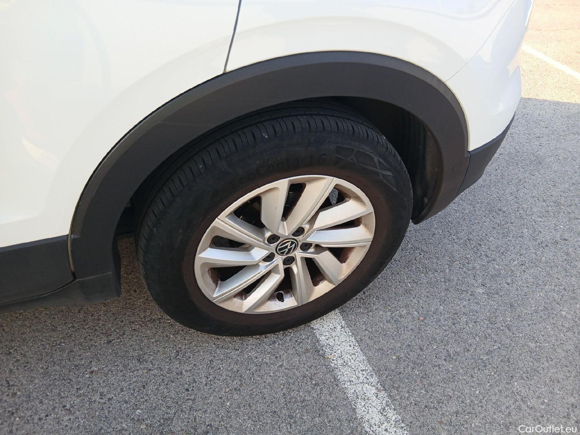 Volkswagen  T-CROSS VOLKSWAGEN  / 2018 / 5P / todoterreno Advance 1.0 TSI 81kW (110CV) DSG (AC3) #19