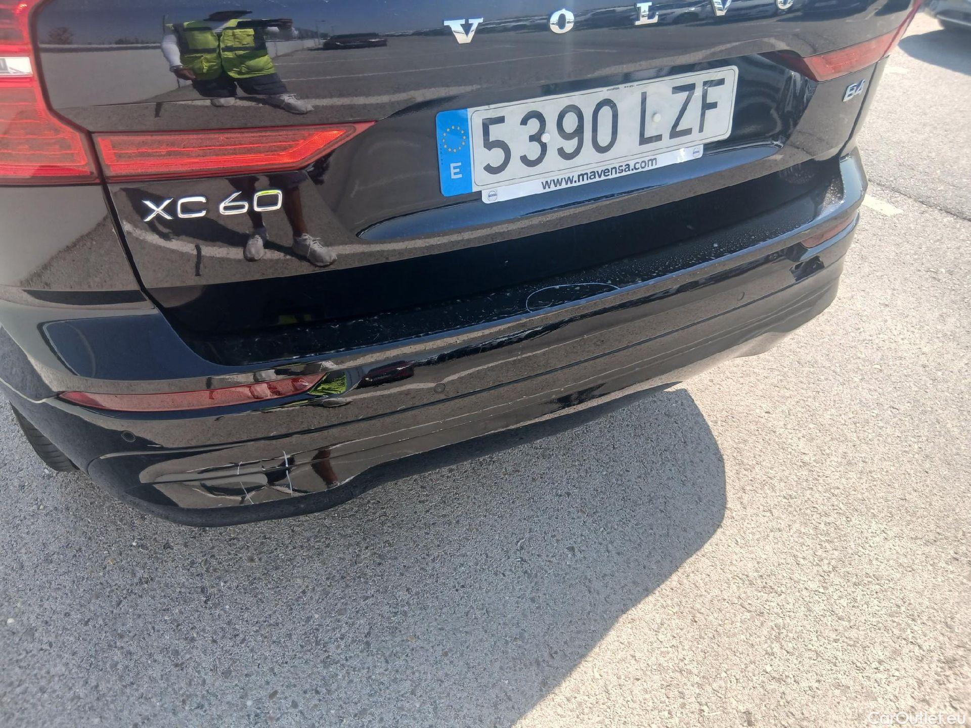  Volvo  XC60 VOLVO  / 2017 / 5P / todoterreno 2.0 B4 D Core Auto #13