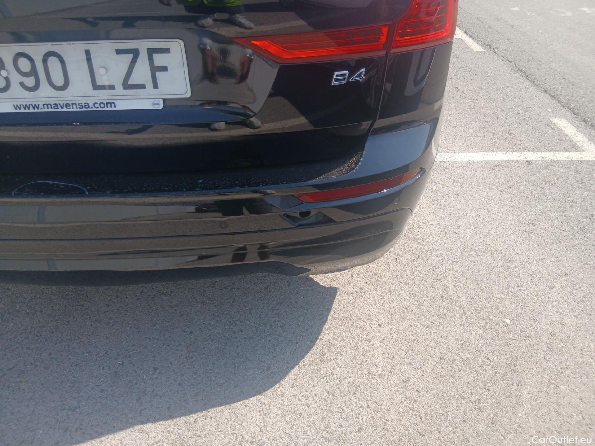  Volvo  XC60 VOLVO  / 2017 / 5P / todoterreno 2.0 B4 D Core Auto #17