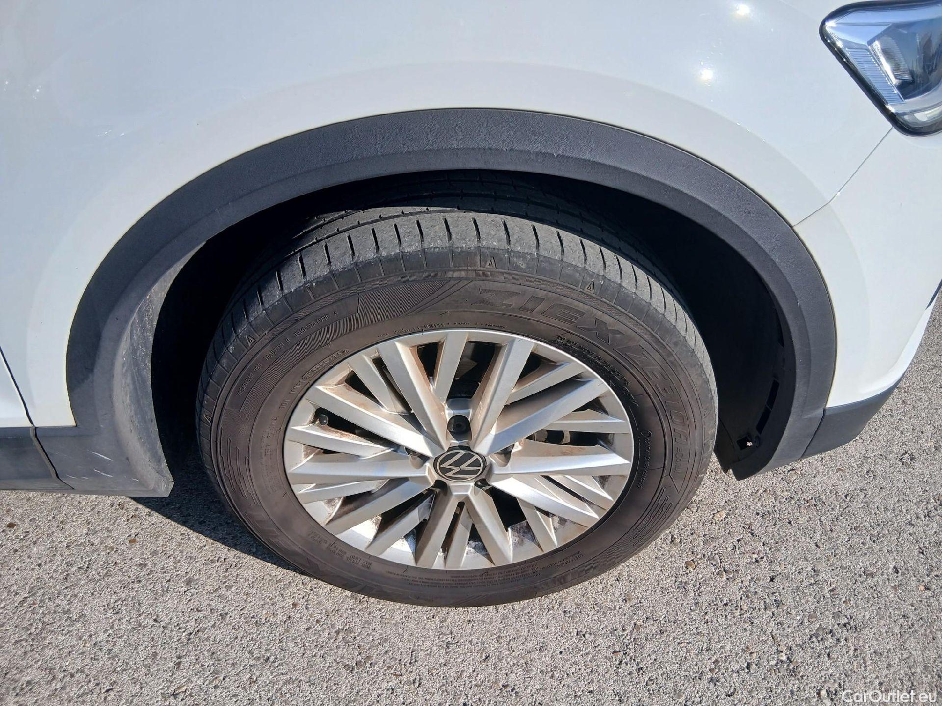  Volkswagen  T-ROC  2.0 TDI 115CV MT6 6E #38