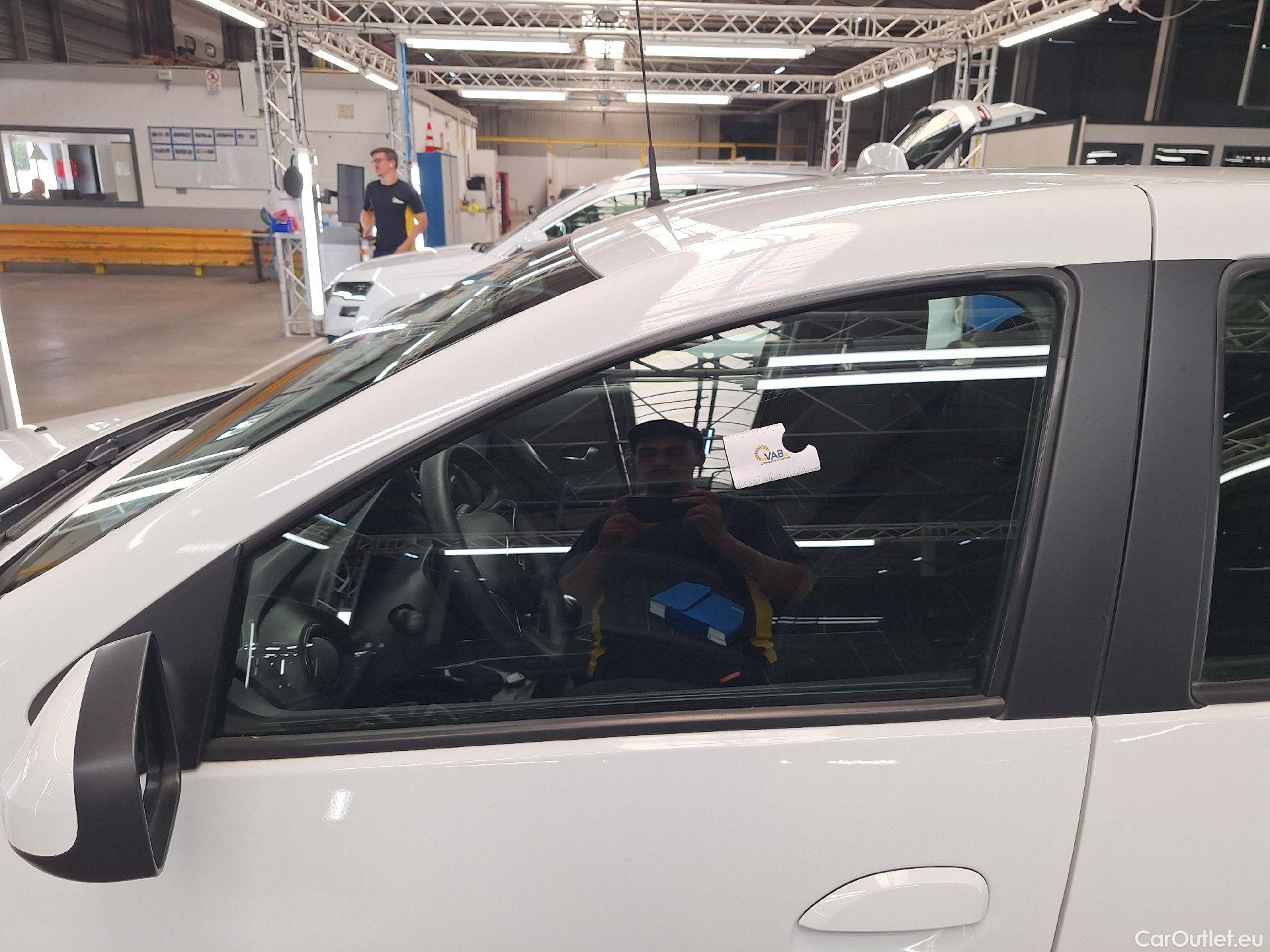  Dacia  Sandero Dacia,  '13,  1.0 Sce 75 Comfort #4