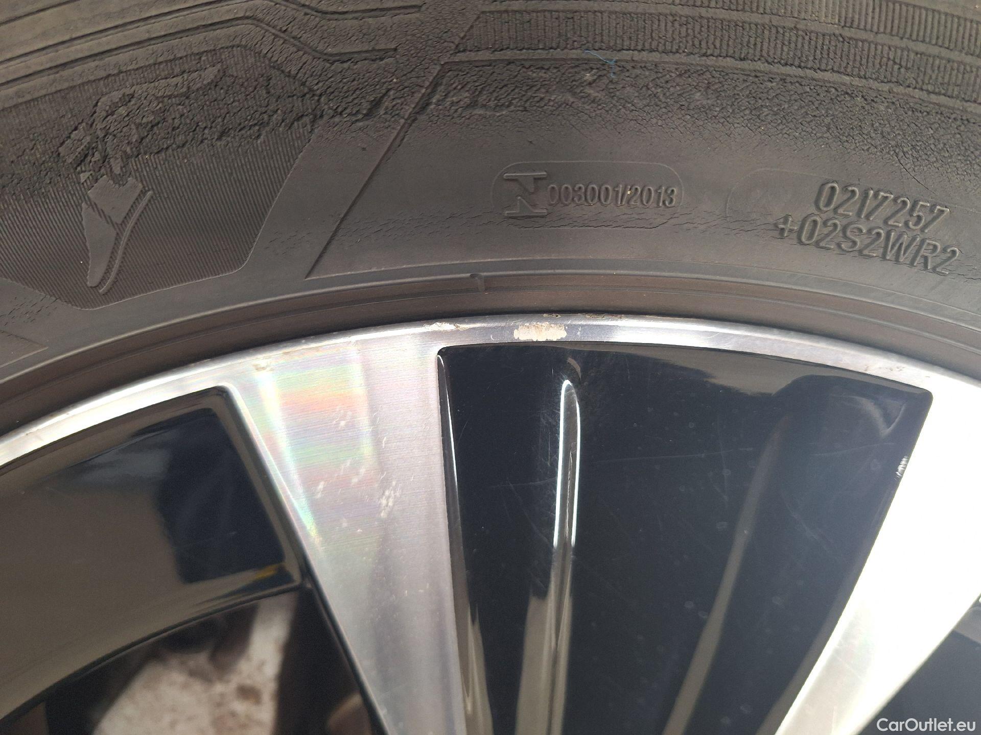 Mercedes  E-Klasse Mercedes, E-Class Break FL'20, E Break 300 e 225kW Bus.So.Aut #24