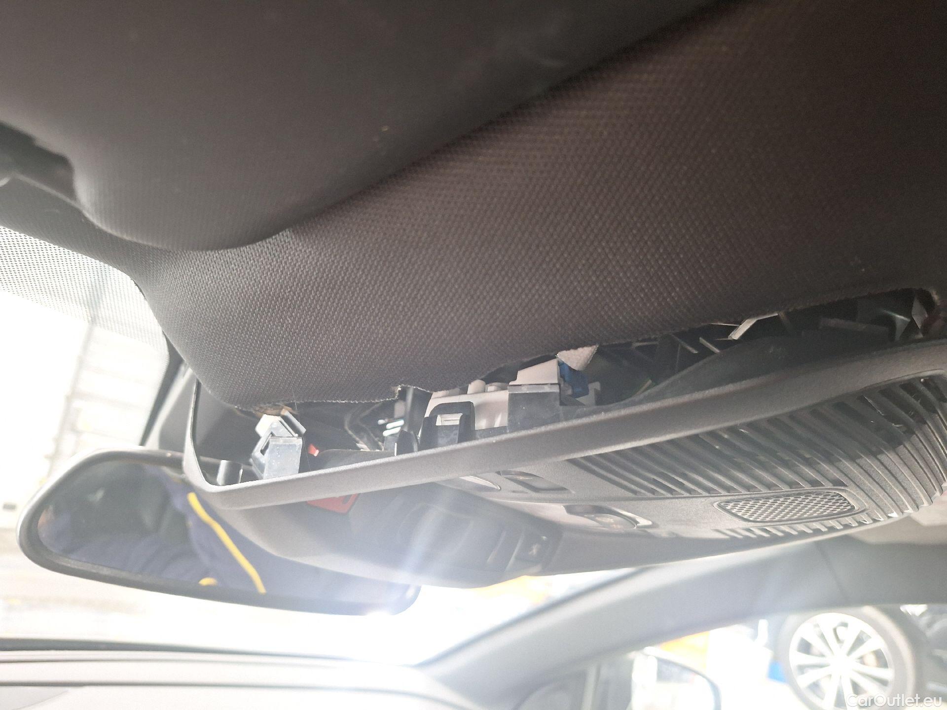  Peugeot  5008 Peugeot,  '16,  1.6THP 132kW GT Line A. #74