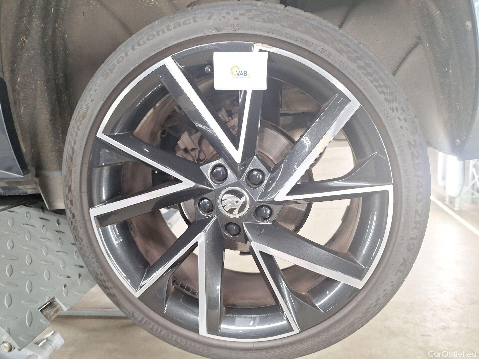  Skoda  Karoq Skoda,  '17,  1.6TDi 85kW Sport.DSG #41
